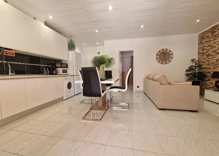 Quinta Do Baia Lagos