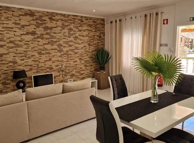 Quinta Do Baia Lagos